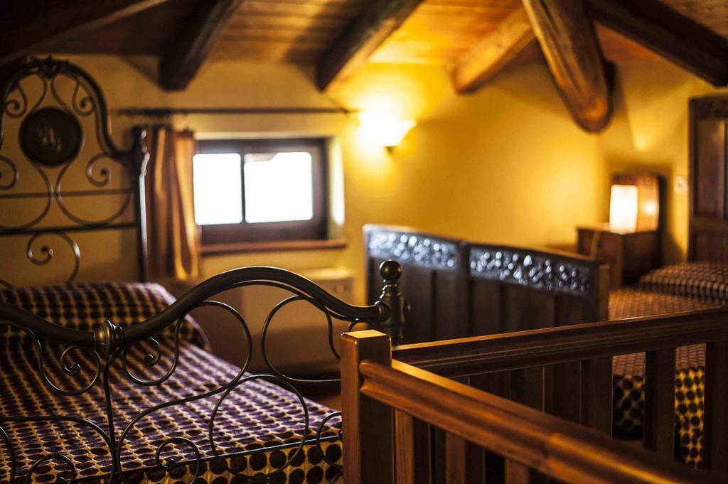 Azienda Agrituristica Alcastle Montabone Eksteriør bilde