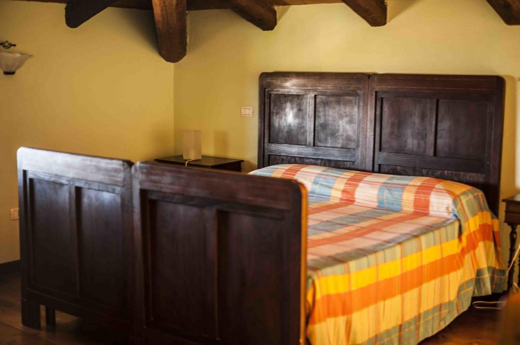 Azienda Agrituristica Alcastle Montabone Eksteriør bilde